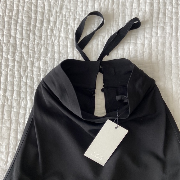 Band new w Tags! COS Black Roll Neck Long Sleeveless Top Size S - Picture 2 of 7